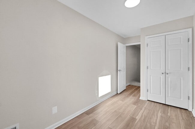 Building Photo - 418 N Collington Ave