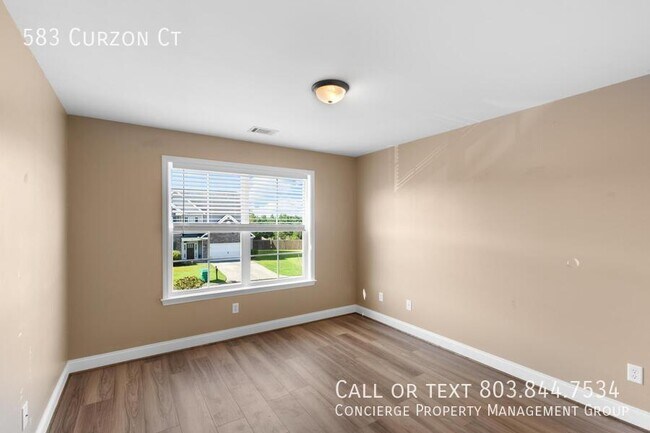 Building Photo - 583 Curzon Court