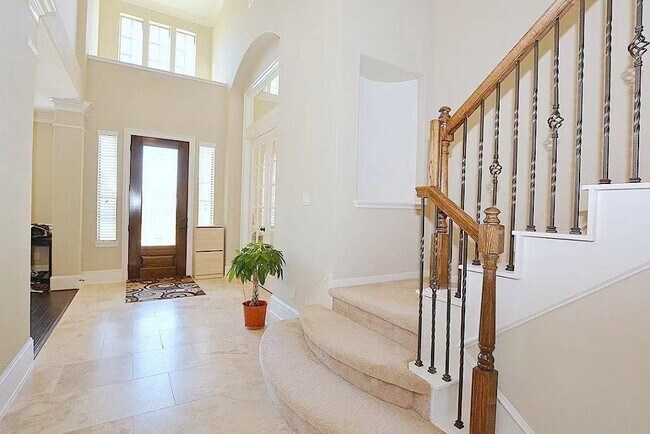 Building Photo - 26910 Boulder Hill Ct