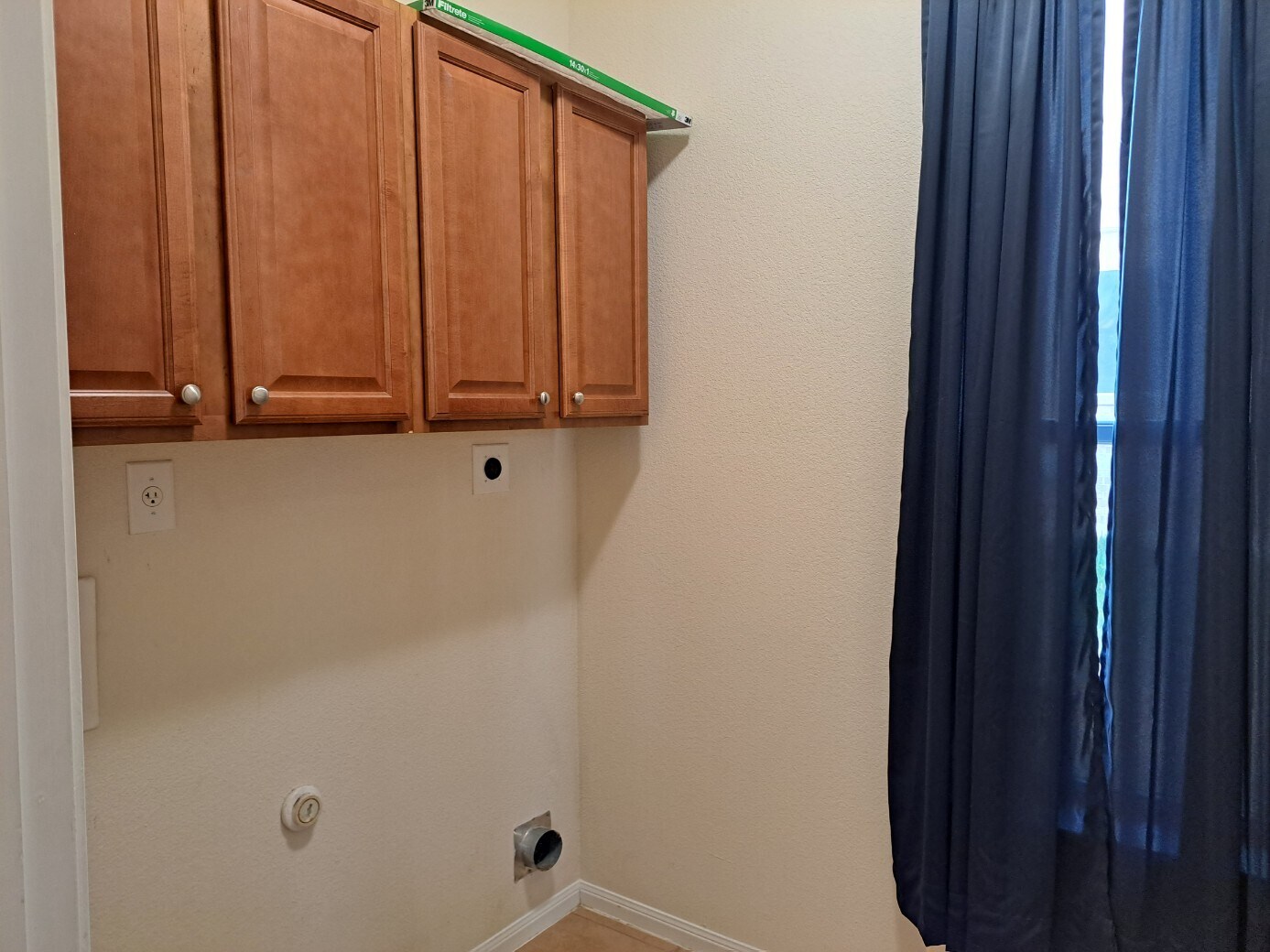Building Photo - 829 Kachina Loop
