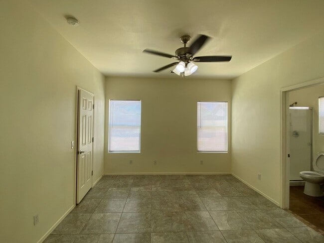 Building Photo - Available Now For Move In! Beautiful 4Bed/...
