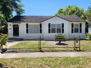 Building Photo - 3012 Imperial St