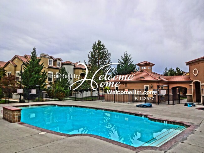 Building Photo - Spacious Triana North Townhome