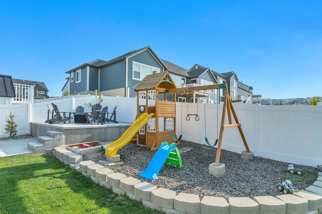 Building Photo - 14636 Snow Leopard Ln