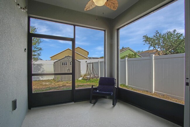 Building Photo - 1229 Forest Gate Cir