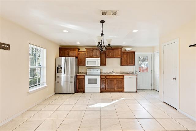 Building Photo - 202 N Harrison Ave