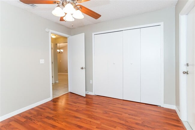 Building Photo - 2408 Denn John Ln