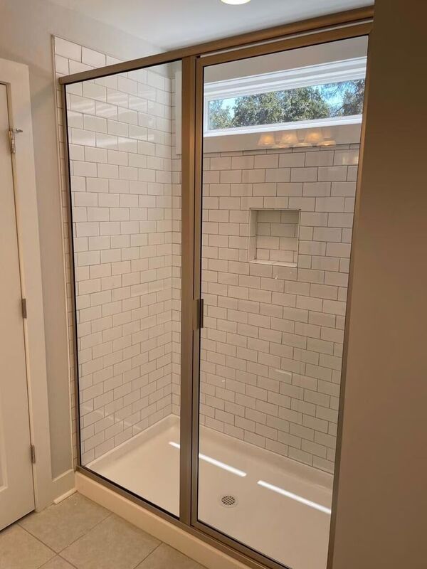 Building Photo - 1053 Rosa Green Rd