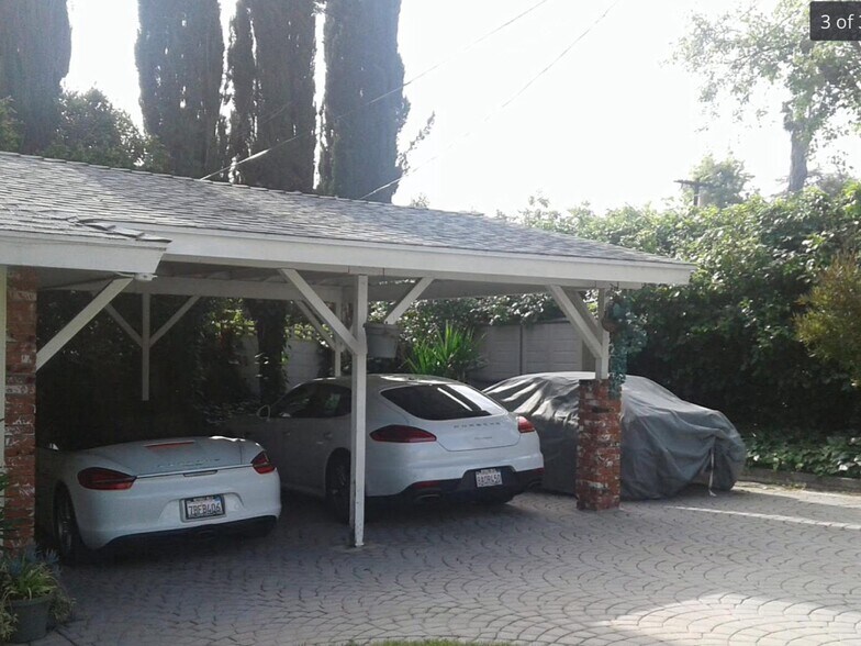 Carport - 15707 Varden St