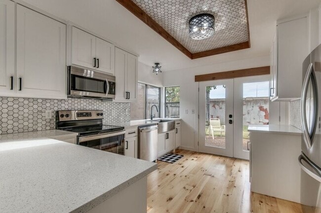 Building Photo - 4011 Rosser Square