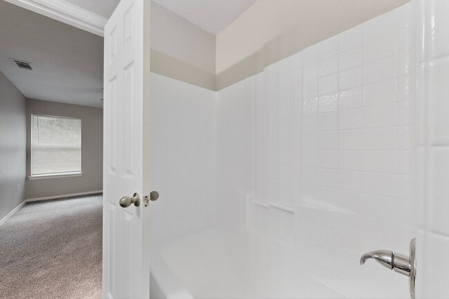 Building Photo - Charming 4-Bedroom Home on Quiet Cul-de-Sac | Move-In Ready | Deposit Alternative Available
