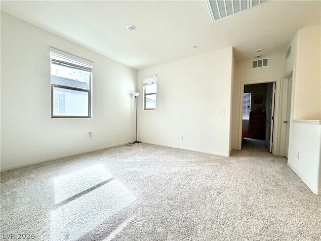 Building Photo - 11852 Black Canary Ave
