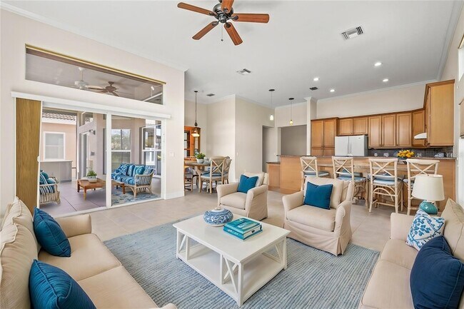 Building Photo - 4949 Sandy Brook Cir