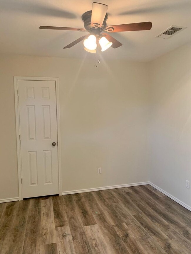 Building Photo - 1632 Whiterock Dr