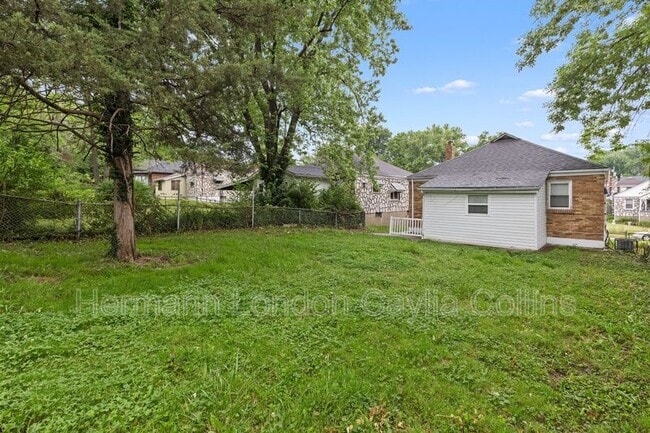 Building Photo - 7024 Claremore Ave