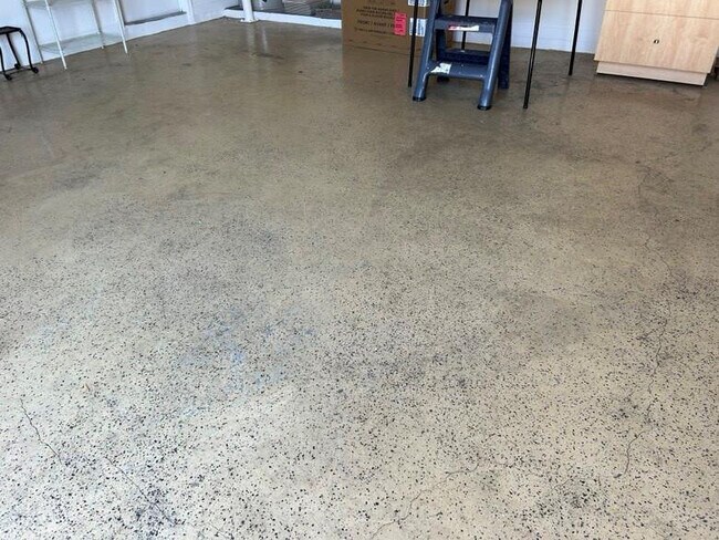 Building Photo - 6132 Grand Cypress Cir W