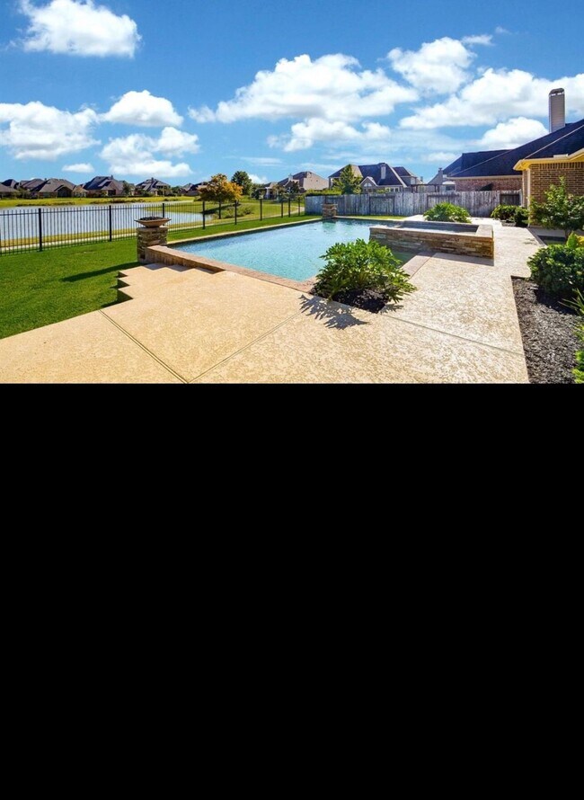 Building Photo - 2703 Bonnie Bray Dr