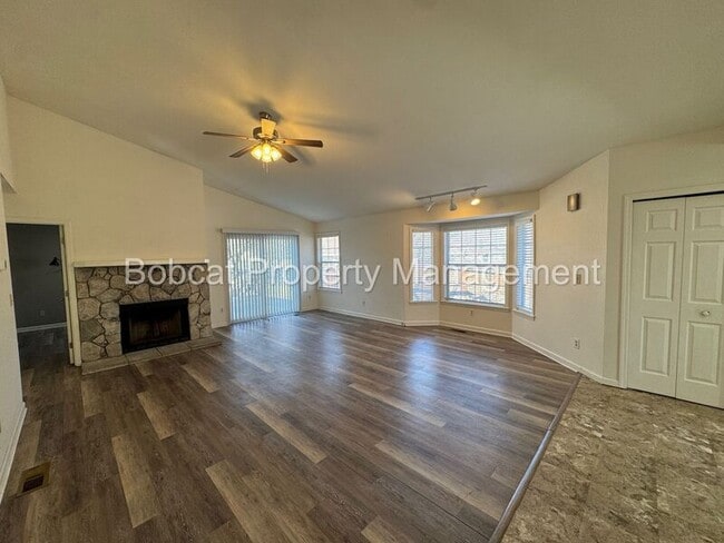 Building Photo - 326 Sandalwood Dr