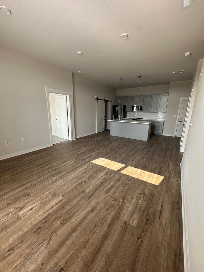 Building Photo - Brand-New Large 2 Bdrm Apartment Home