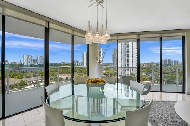 Building Photo - 20281 E Country Club Dr