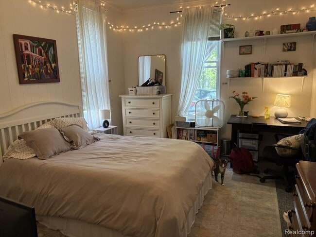 Building Photo - 921 Mary St