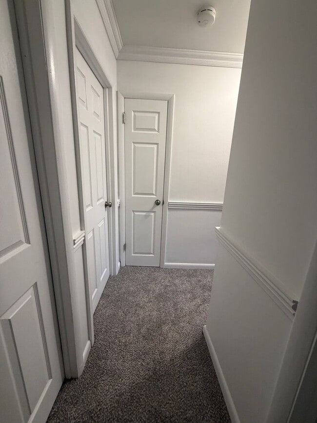 Building Photo - 534 Maryland Ave