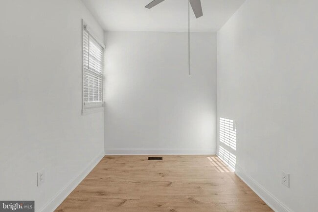 Building Photo - 306 Mifflin St