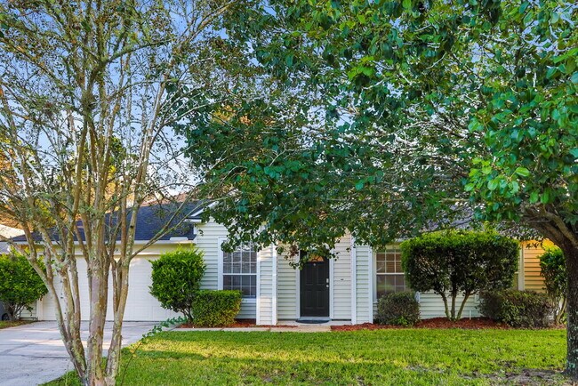 Building Photo - 9099 Rockpond Meadows Dr