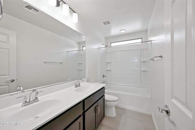 Building Photo - 4035 S 58th Ln