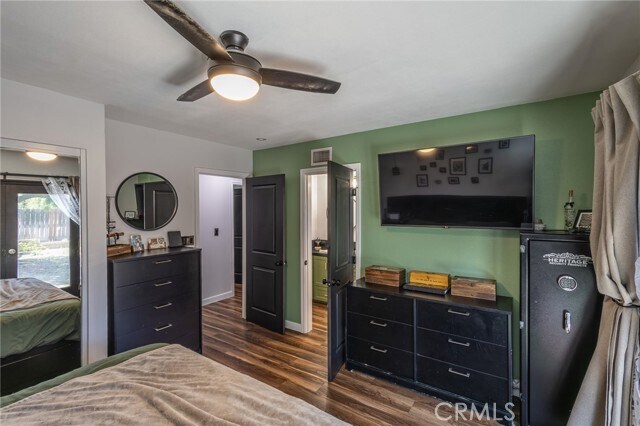 Building Photo - 842 Granby Ave