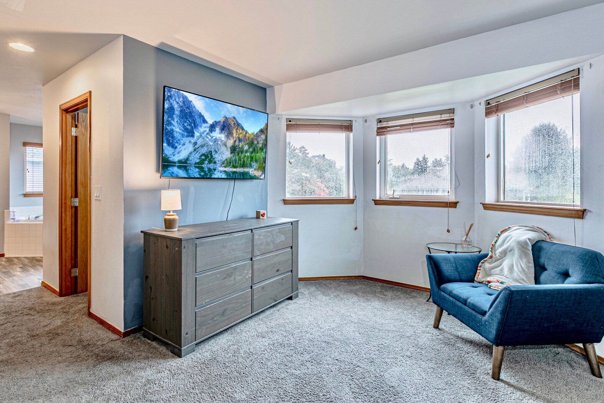 Building Photo - 4601 Nassau Ave NE