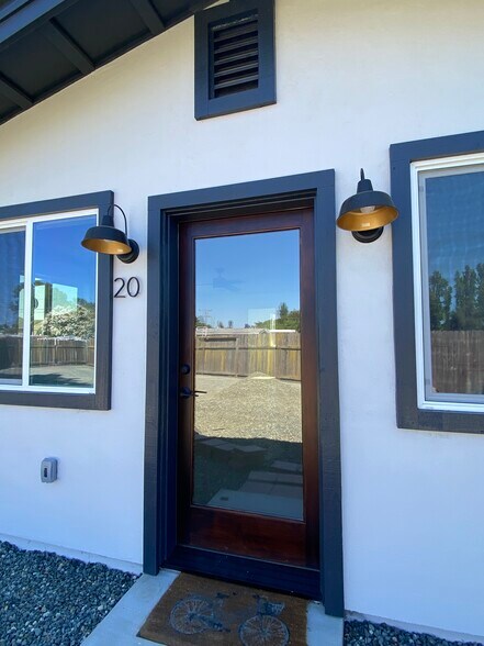 Building Photo - 20 Del Rey Ct