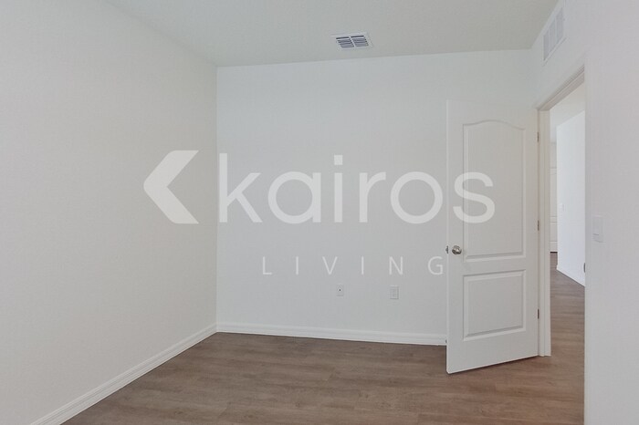 Building Photo - 32154 Katelin Cir