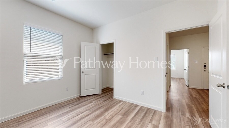 Building Photo - 1408 Ancer Wy