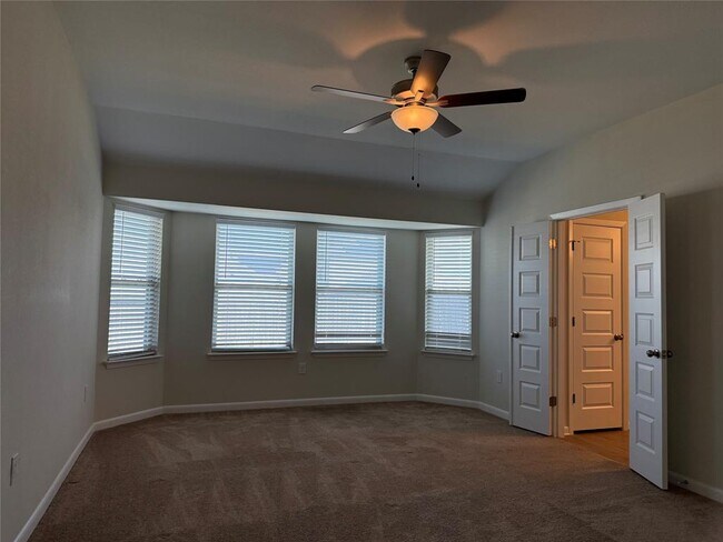 Building Photo - 9712 Grapevine Leaf Dr