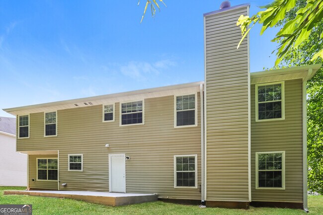 Building Photo - 665 Lakeridge Ct