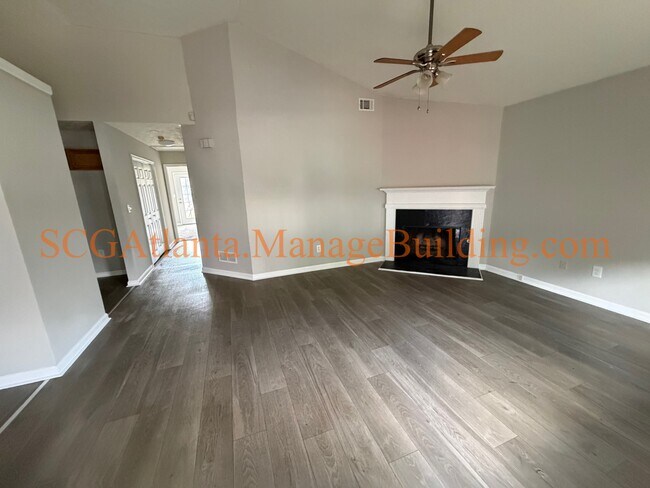 Building Photo - 135 Crystal Brook