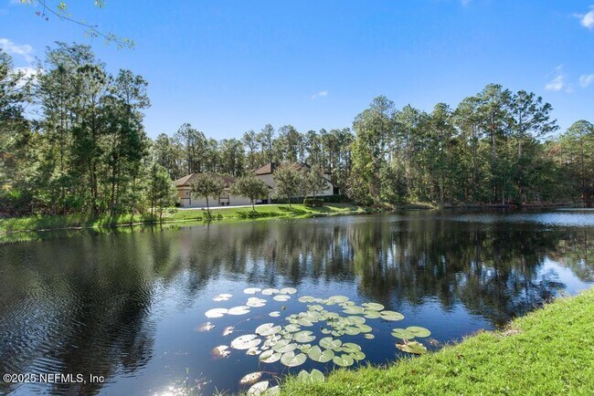 Building Photo - 744 Dewdrop Loop