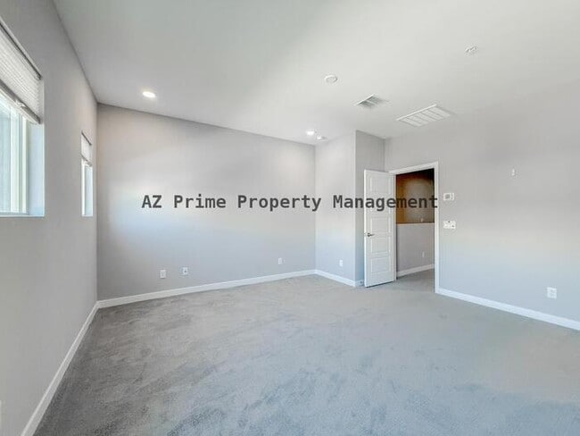 Building Photo - 2269 W Echo Ln