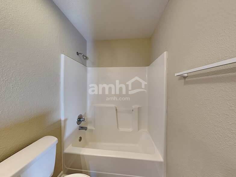 Building Photo - 19195 Pathway Point