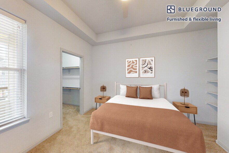 Building Photo - 4300 Swanson Wy