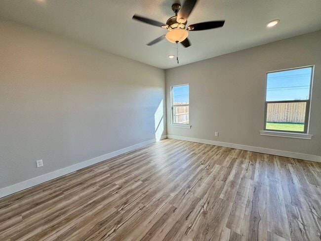 Building Photo - 4bed 2 bath - Frenship ISD