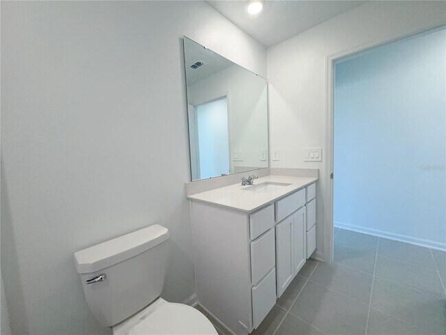 Building Photo - 2362 McKinley Dr
