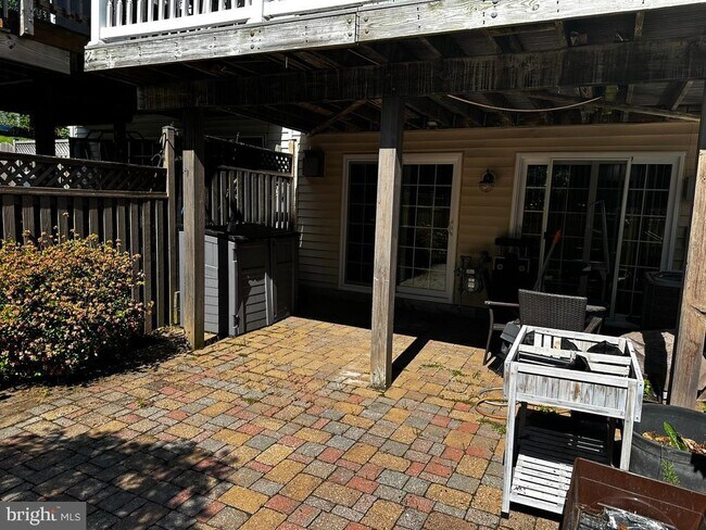 Building Photo - 11593 Nellings Pl