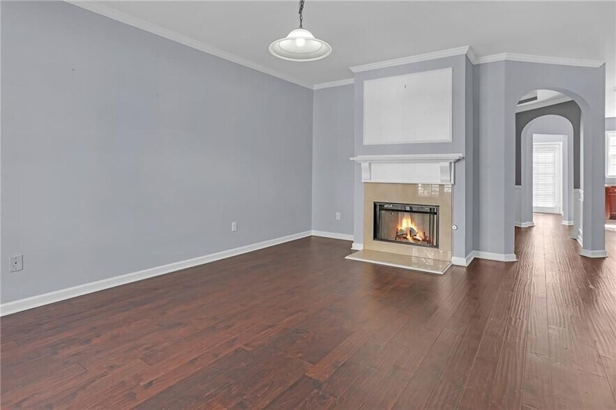 Building Photo - 2318 Longcourt Wy