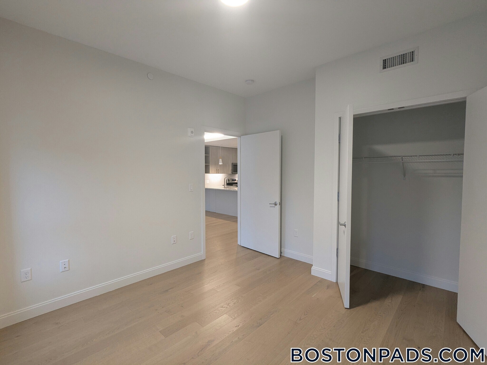 Building Photo - 55 Brighton Ave