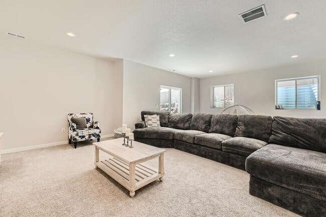 Building Photo - 12867 Stone Valley Dr