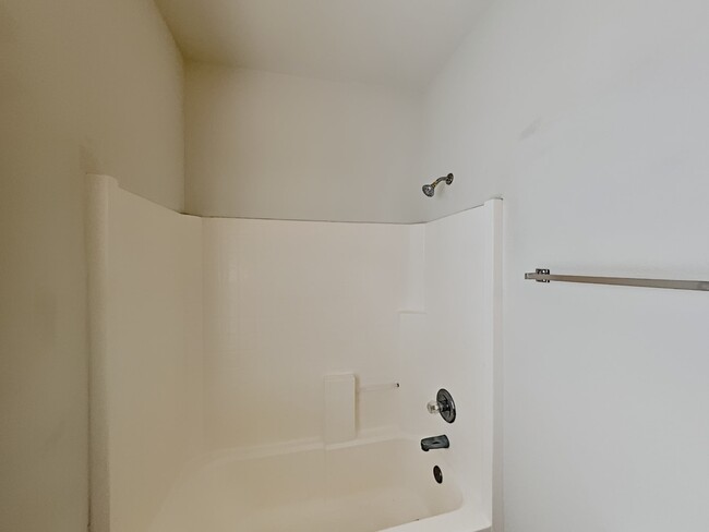 Building Photo - 2352 E Hazeltine Way