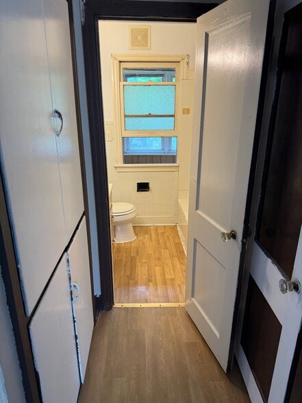 Building Photo - 273R Garfield St