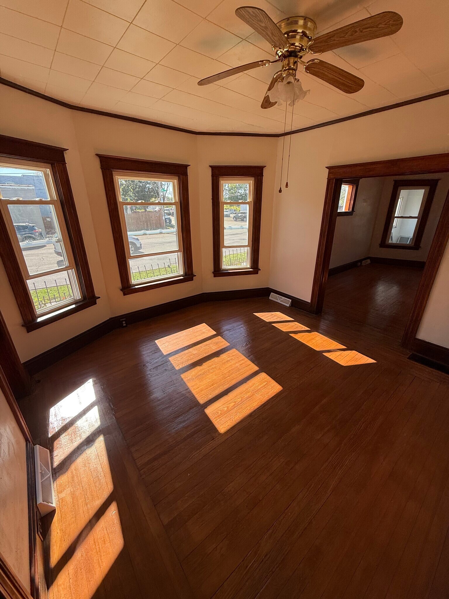 Building Photo - 280 3rd Ave